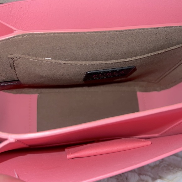 FURLA Elisir Cross Body Bag In Orchidea - Picture 7 of 10